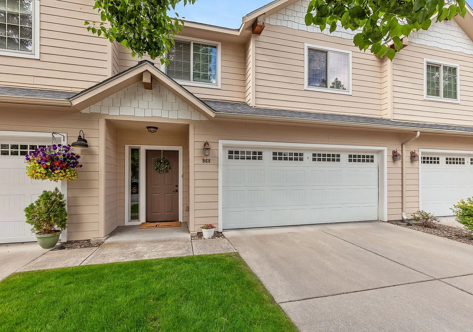 Townhome in CDA — Photo 2