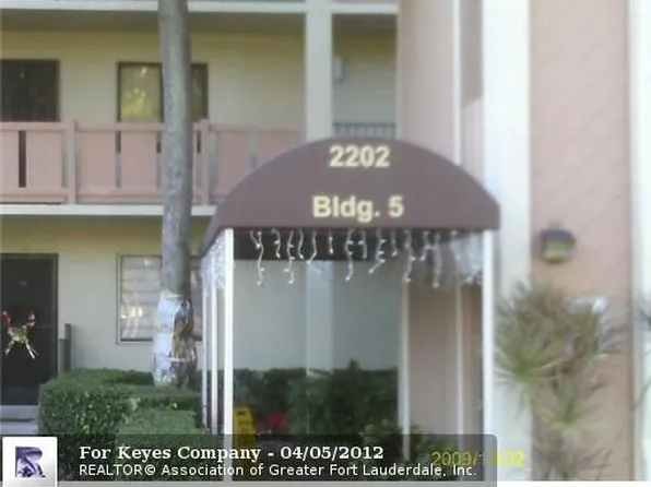 2202 S Cypress Bend Dr APT 702, Pompano Beach, FL 33069