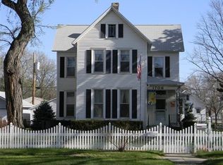 1706 11th St, Columbus, NE 68601