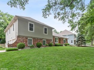 12625 Overbrook Rd, Leawood, KS 66209