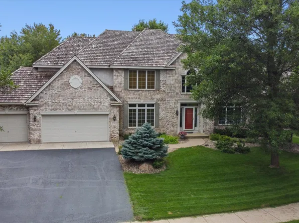 10380 Meade Ln, Eden Prairie, MN 55347