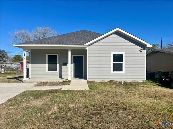 910 E Polk Ave, Victoria, TX 77901