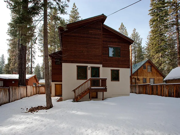 360 E Agatam Ave — Photo 23