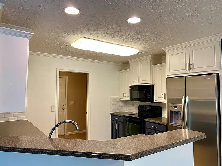 1815 Saffron Ct — Photo 3