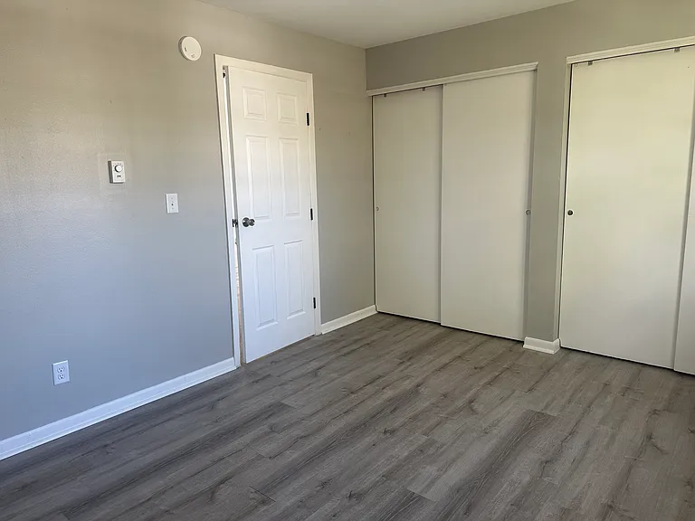 3190 Valerie Arms Dr #10 — Photo 9