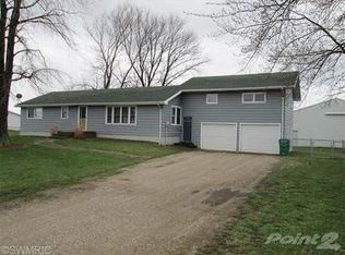 7630 Hollywood Rd, Baroda, MI 49101