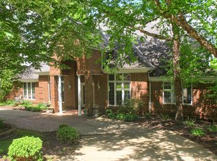 2008 W Grove Dr, Gibsonia, PA 15044
