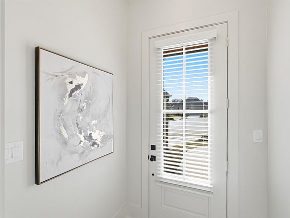 4th image of 107 Mergeron Ct