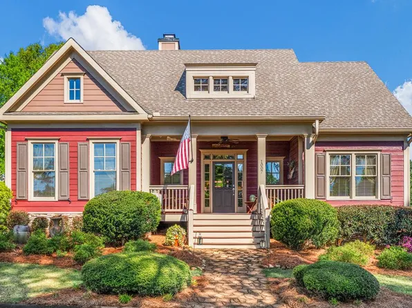 1007 Meadows Ct, Pine Mountain, GA 31822