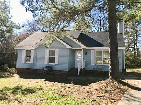 Front of Home - Lawncare/Landscaping is Tenant Responsibility