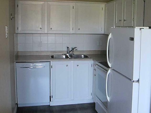5th image of 280 Banister Dr #302
