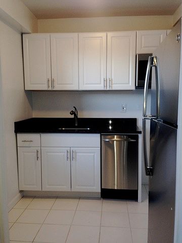 2nd image of 1170 Ocean Pkwy