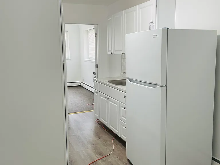 50-52 Gibson Blvd #B2 — Photo 4