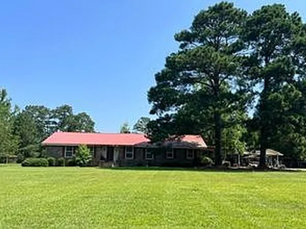 319 Ed Carson Dr, Americus, GA 31709