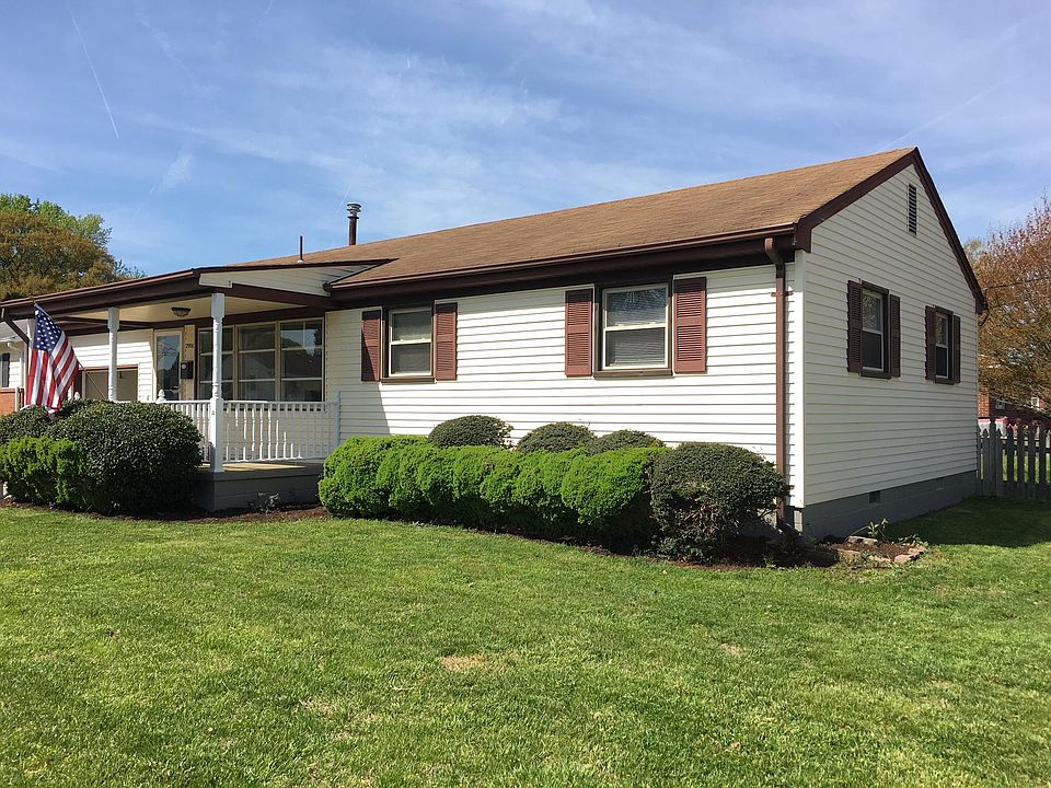 1st image of 2900 Walden St