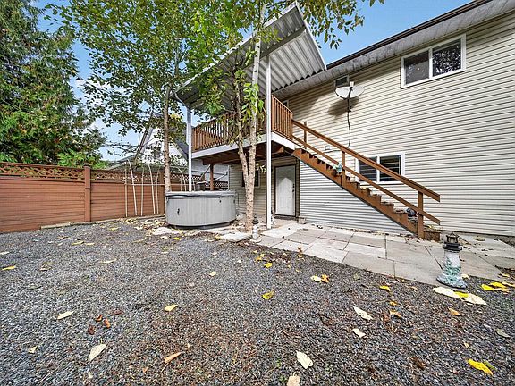 5th image of 45320 Creekside Dr