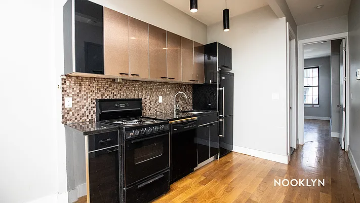 Rented by Nooklyn NYC LLC | media 26