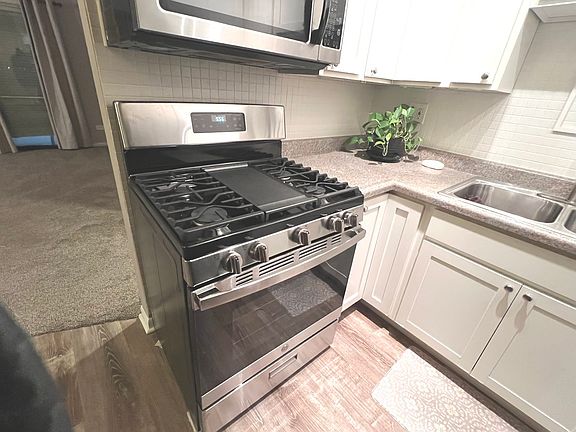 5th image of 1040 Hirsch Blvd APT 101