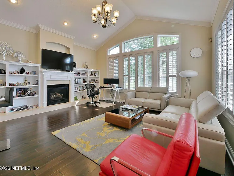 141 Deer Cove Dr — Photo 6