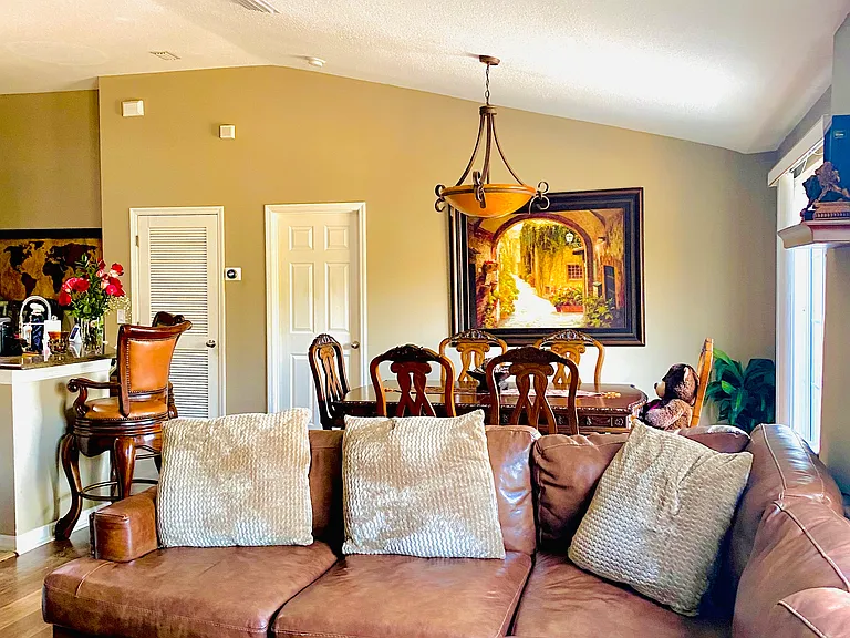 6734 Breezy Palm Dr — Photo 13