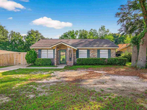 4680 Lanett Dr, Pensacola, FL 32526