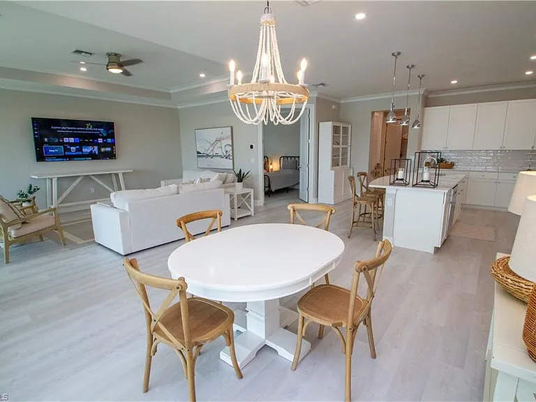 251 Indies Dr E #202 — Photo 14