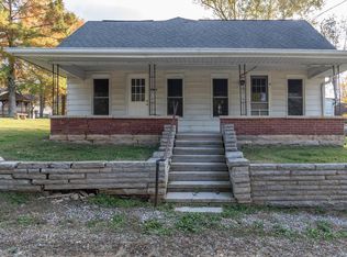 7403 S Main St, Smithville, IN 47458