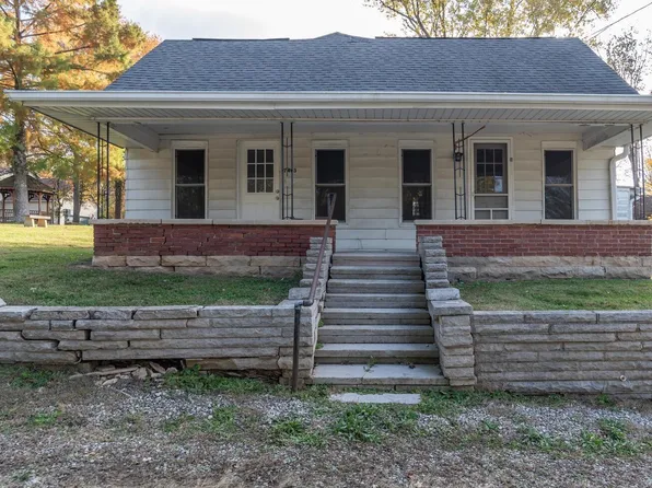 7403 S Main St, Smithville, IN 47458