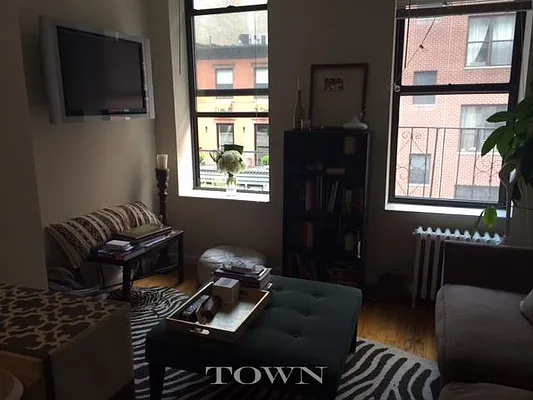 Rented by Town Residential | media 22