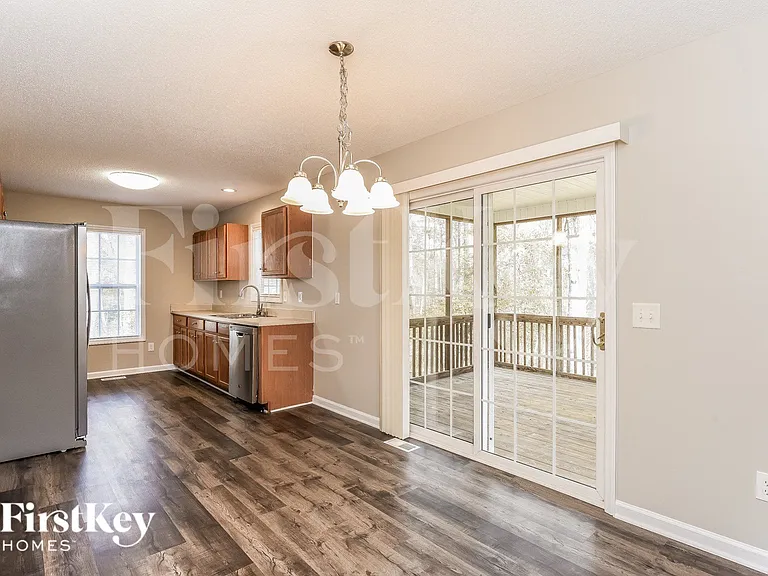 60 Cyra Ct — Photo 4
