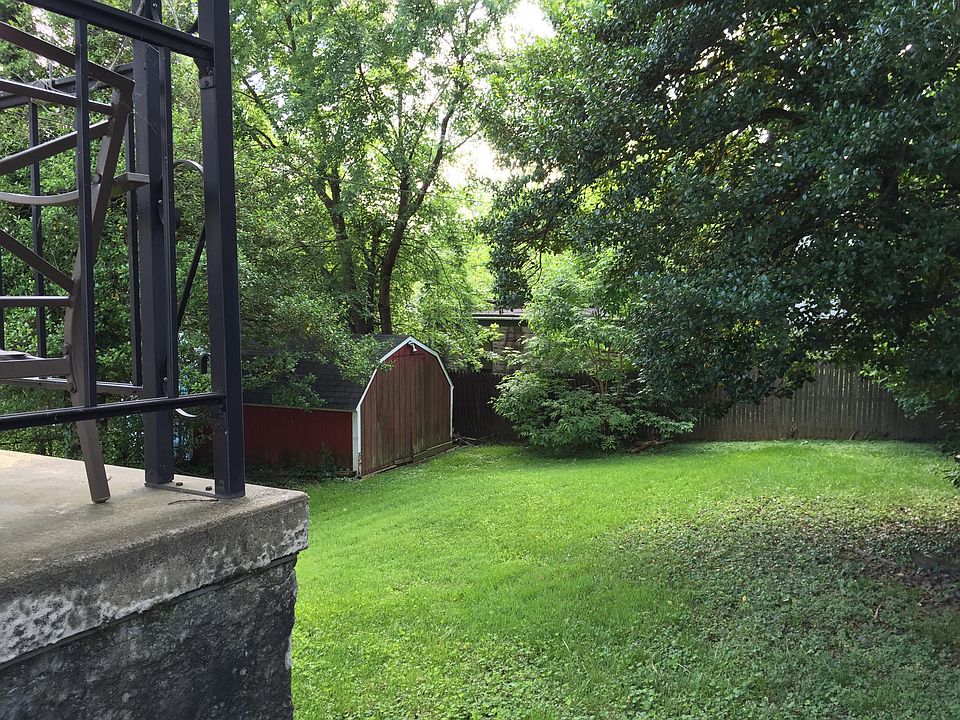 2nd image of 6002 Plumer Ave