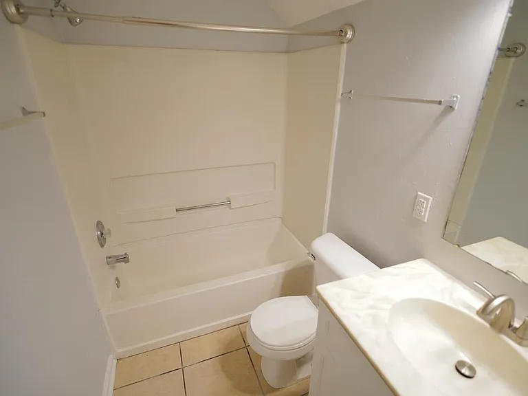 2446 Talco Hills Dr — Photo 10