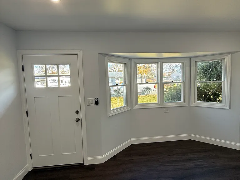 163 Sylvan Ave — Photo 5
