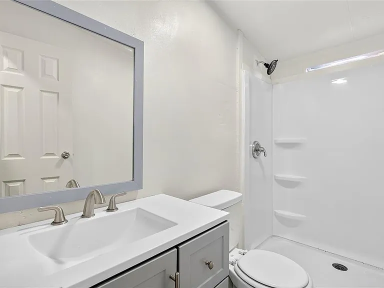 6766 NE 1st Pl — Photo 24