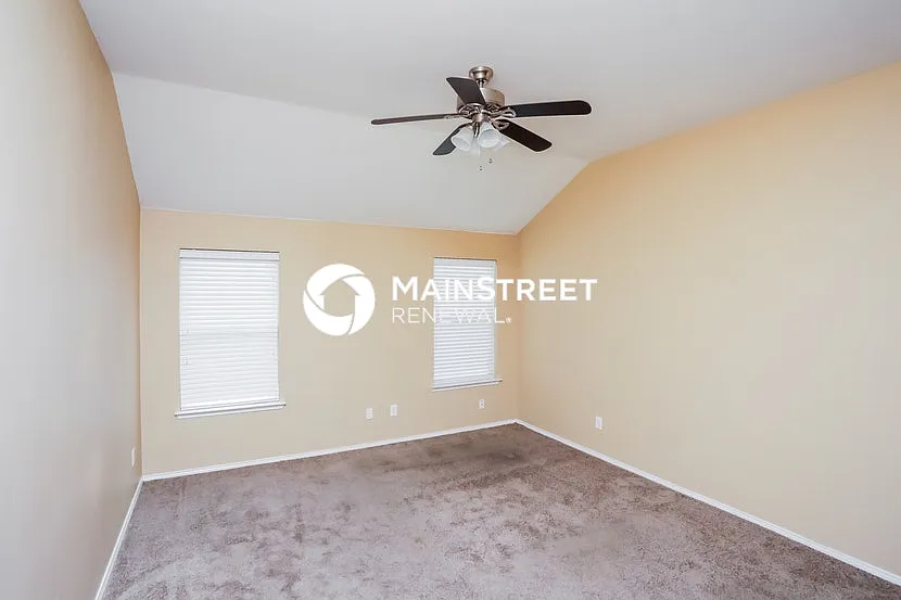 7908 Arkan Pkwy — Photo 4