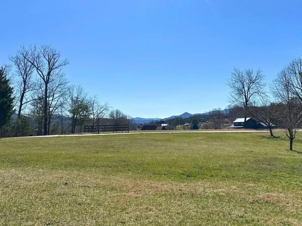 16 Meadows At Chatuge, Hayesville, NC 28904