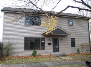 5801 S Mobile Ave, Chicago, IL 60638