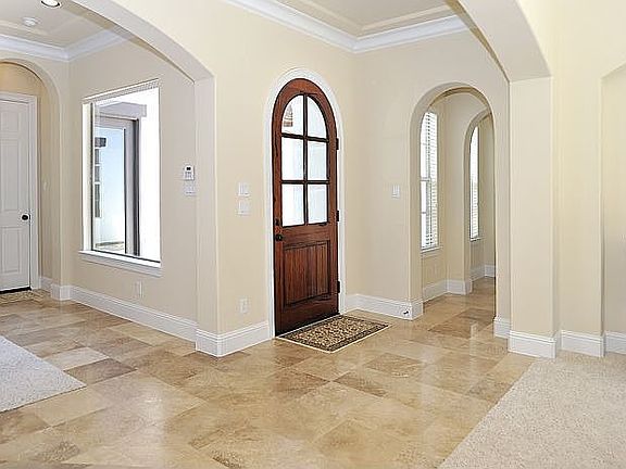 3rd image of 6 Player Manor Dr