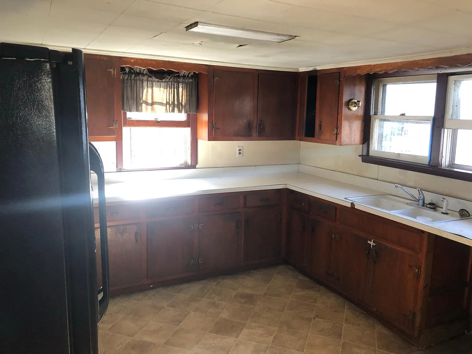 2 bed, 1000 sqft, $650 — Photo 3
