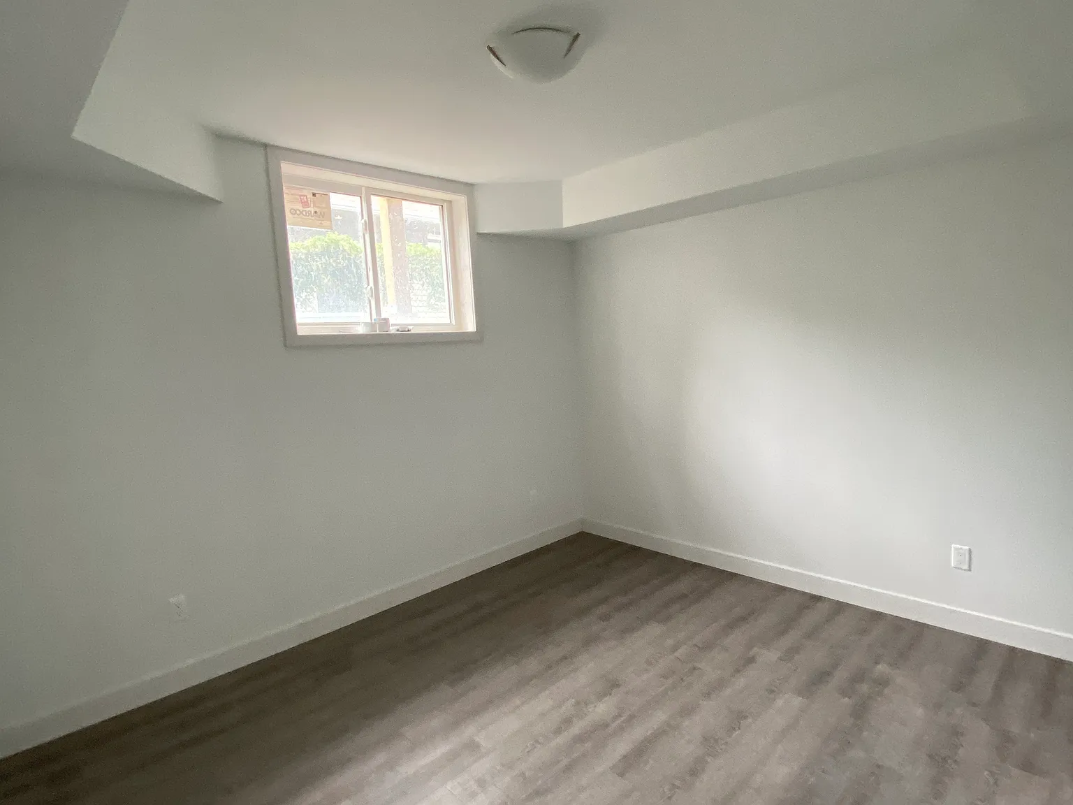 Basement Unit C 1018 Maitland Avenue — Photo 3