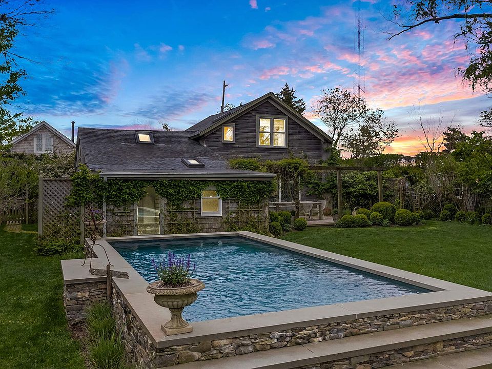 1st image of 16 Redwood Rd