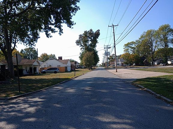 5th image of 219 S Line St