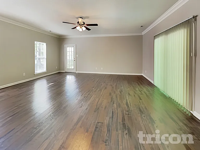 7825 Pence Pond Ln — Photo 6
