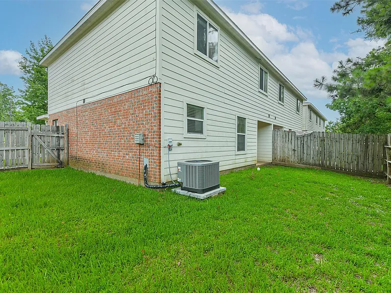 1799 League Line Rd #1 — Photo 21