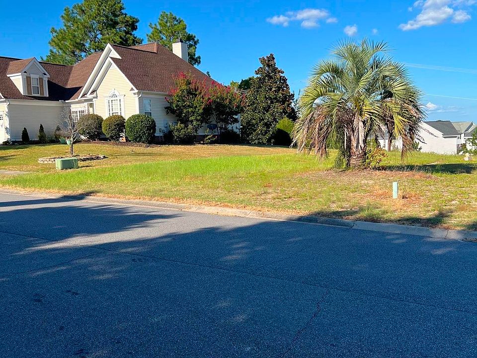 2nd image of 28 Hunters Pond Dr
