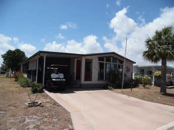 431 Sea Gull Dr, Barefoot Bay, FL 32976
