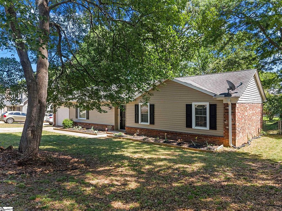 1st image of 112 Canebrake Dr