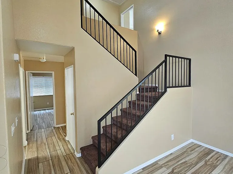 17593 Dayton St — Photo 5