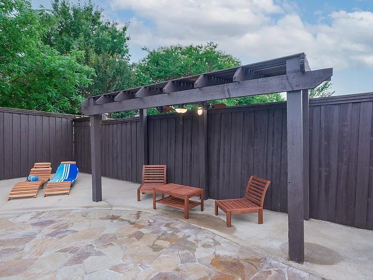 4417 Teal Ct — Photo 10