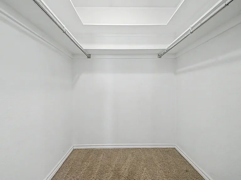 4016 W Hayward Ave — Photo 20